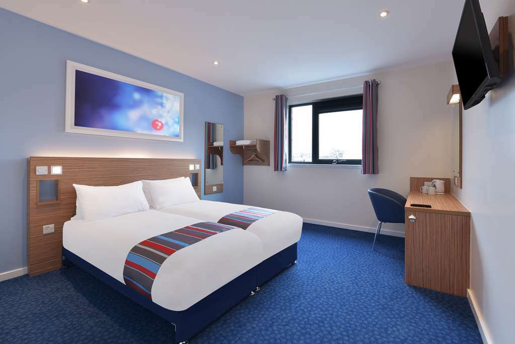 Travelodge Pembroke Dock Quarto foto