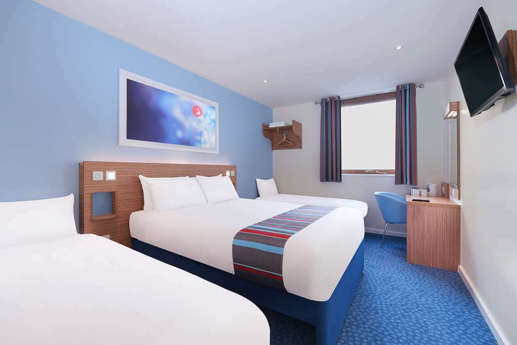 Travelodge Pembroke Dock Quarto foto