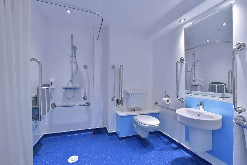 Travelodge Pembroke Dock Quarto foto